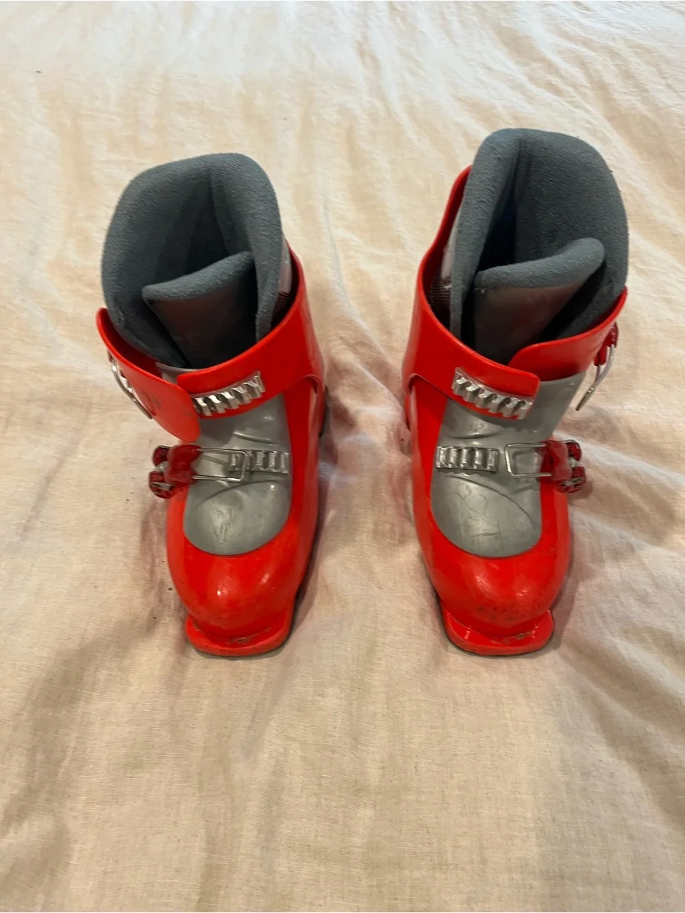 HEAD Carve 21.5 Kids Red Ski Boots with Gray Accents